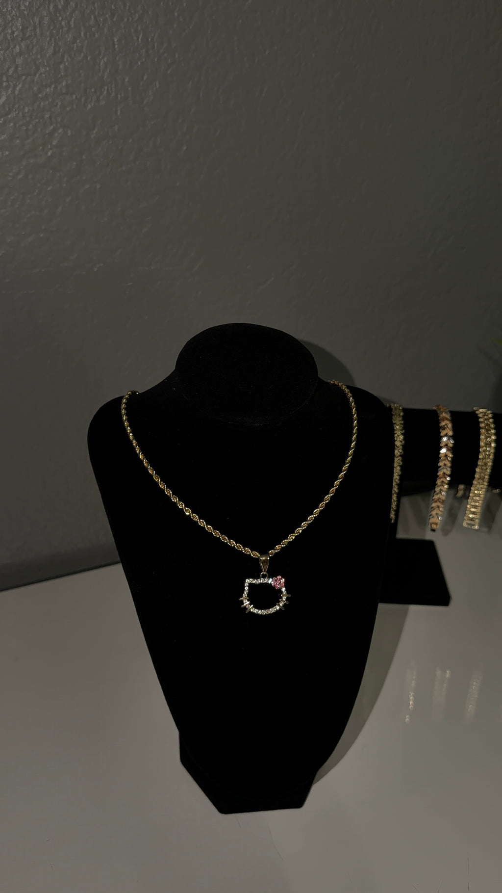 HK Necklace (PINK)