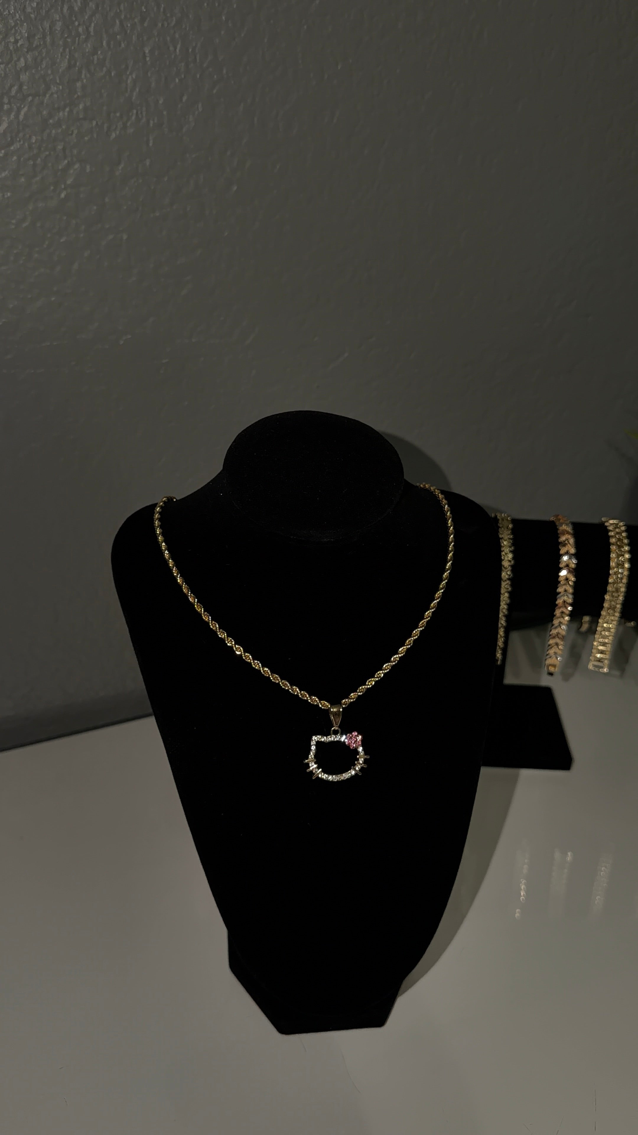 HK Necklace (PINK)