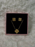 Gold V-Cleef Set